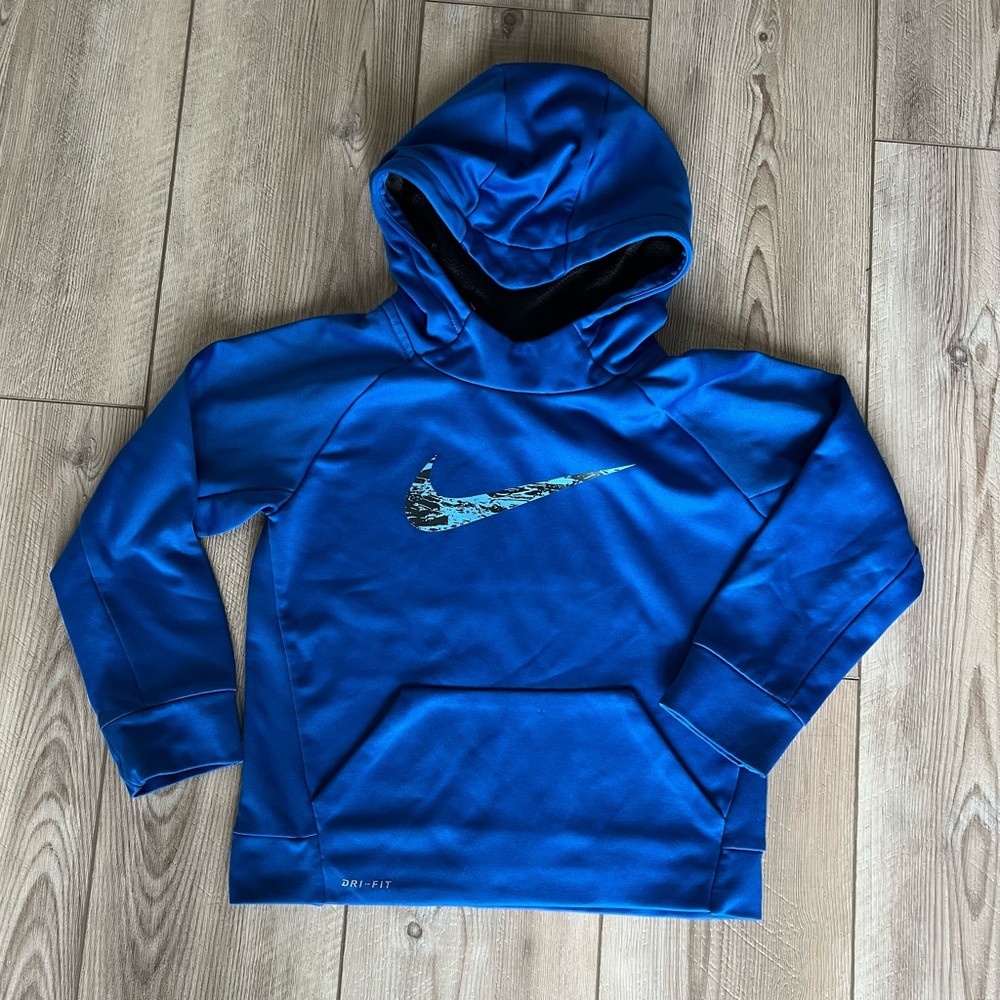 Boys Nike dri-fit hooded fleece sweatshirt